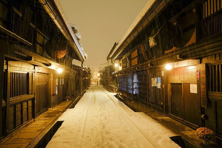 冬の古い町並