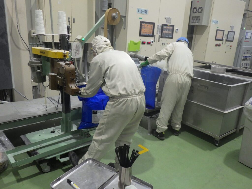 自社品：梱包工程